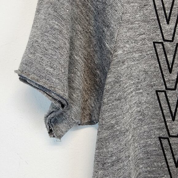 Chaser Whiskey Graphic Shirt Size M Heather Gray Round Neck Raw Hems Lightweight - Picture 4 of 9